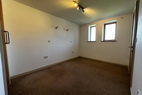 Back Bedroom.JPEG