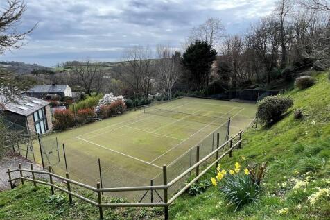 Tennis Court.jpg