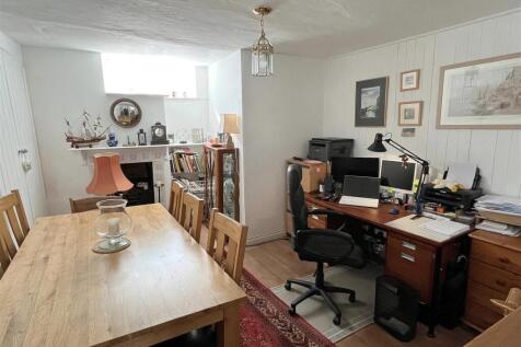 Dining Room.jpg