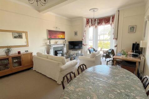 Sitting Dining Room.jpg