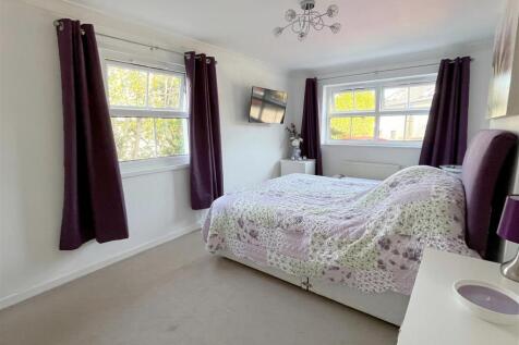 Bedroom One.jpg