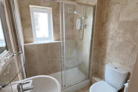 Shower Room.jpg