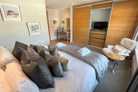 Bedroom One.jpg