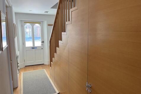 Entrance Hall.jpg