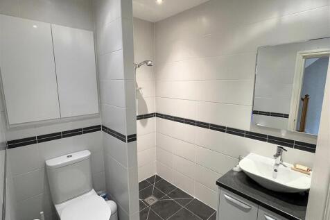 Wet Room.jpg