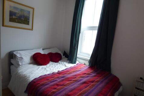 Bedroom 2.JPG