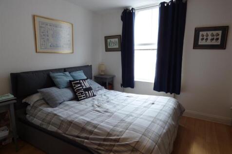 Bedroom 1.JPG