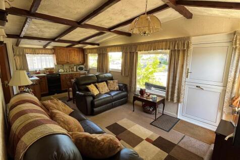 Living Area.jpg