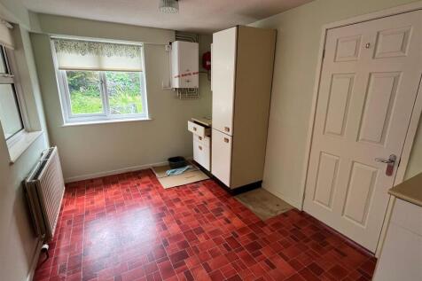Dining Area.jpg