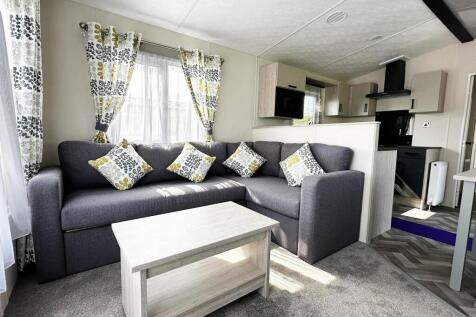 Lounge 2.jpg