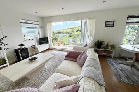 Sitting Room and View.jpg