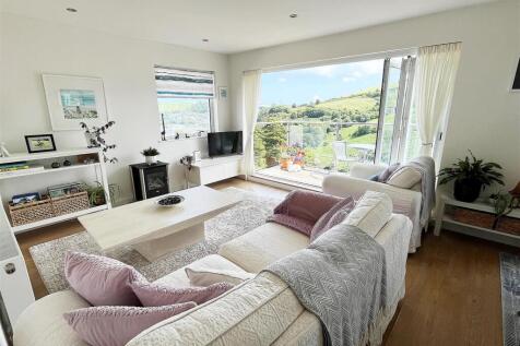 Sitting Room.jpg
