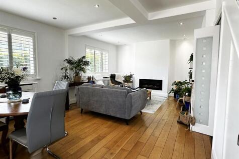 Lounge Dining Room.jpg