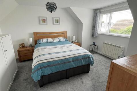 Bedroom One.jpg