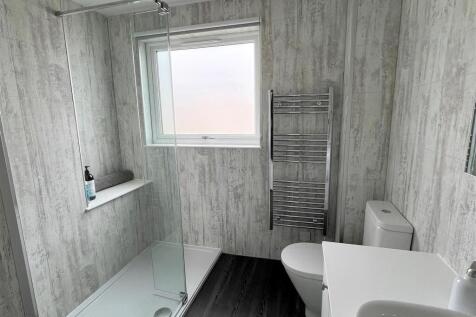 Family Shower Room.jpg