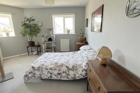 Bedroom One.jpg