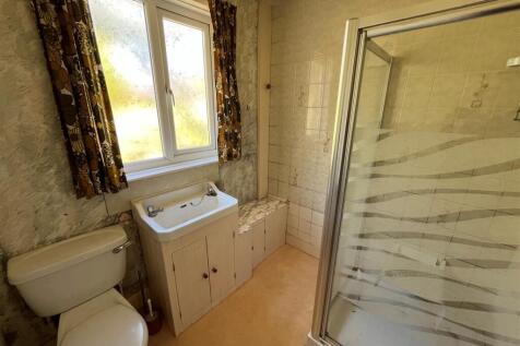 Shower Room.jpg