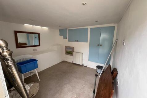 Studio Room.jpg