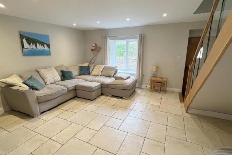 Sitting Room.jpg