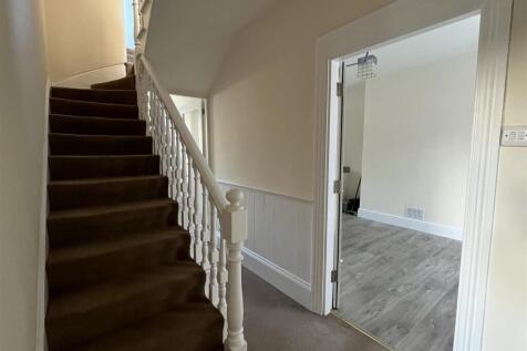 Entrance Hall.JPG