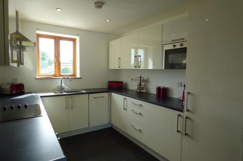 Kitchen.JPG