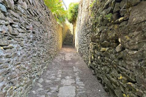 Steps up to Garden Space.jpg