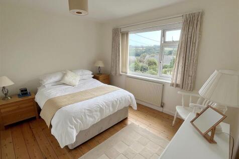Bedroom One.jpg