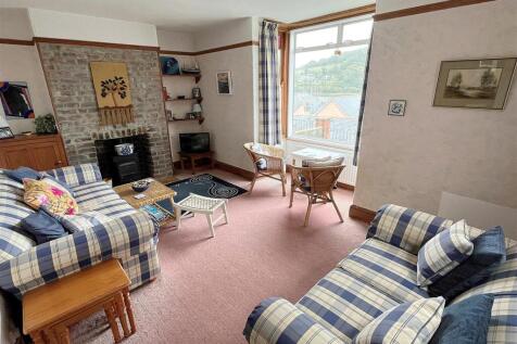 Sitting Room.jpg