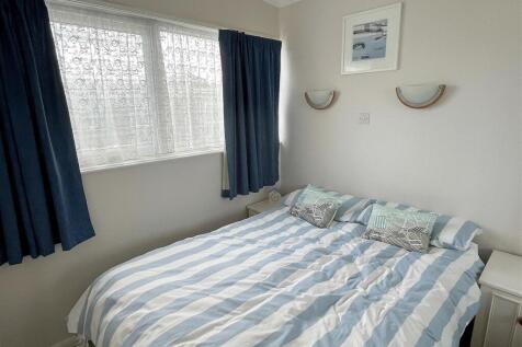 Bedroom One.jpg