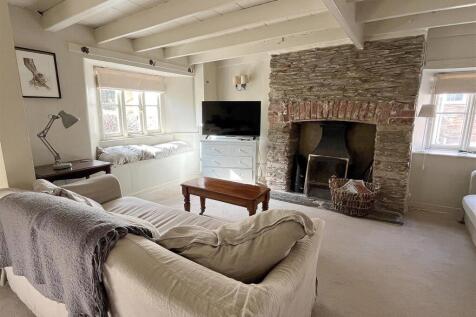 Sitting Room.jpg