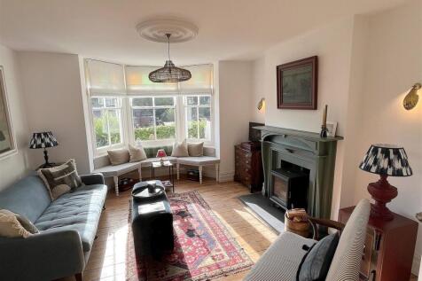 Sitting Room.jpg