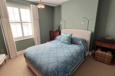 Bedroom One.jpg