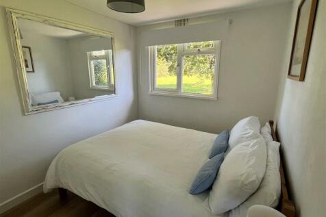 bedroom.jpg
