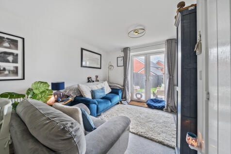 Living area x2