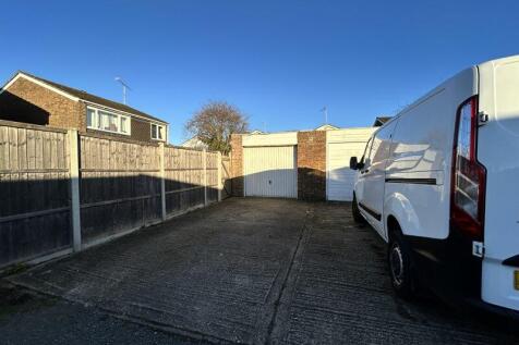 Garage &amp; Parking