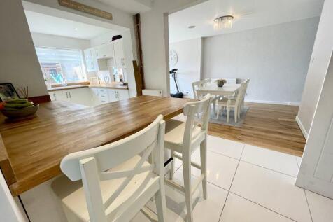 Breakfast Bar
