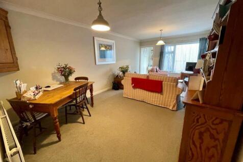 Living &amp; Dining Area
