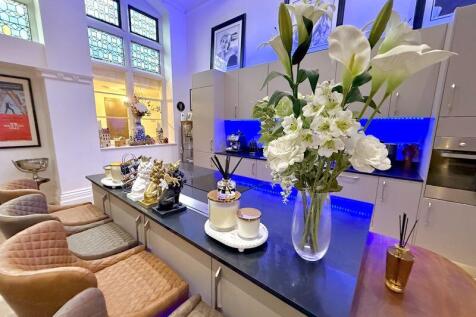 Kitchen/Living/Dining