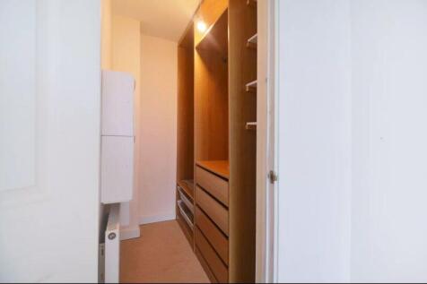 Walk In Fitted Wardrobe