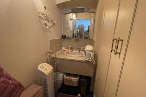 Dressing Area