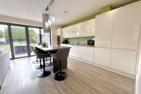 Kitchen/Dining/Living