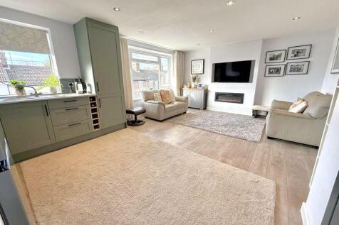 Kitchen/Living/Dining