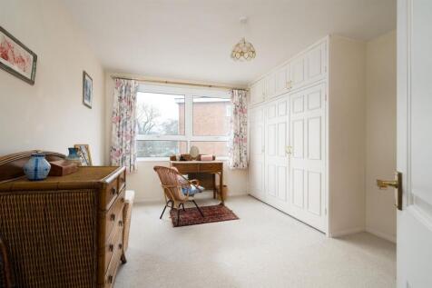 250220-2167 Bedroom 1.jpg