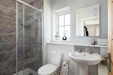 Studio shower room