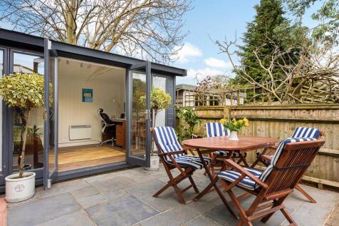 Garden office / gym