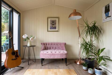 Garden office / gym