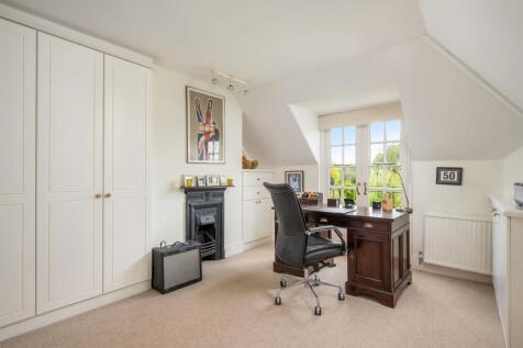 Bedroom 4 / study