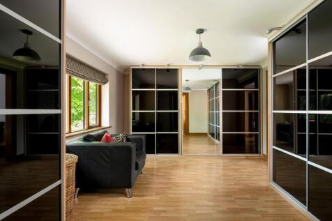 Principle dressing room