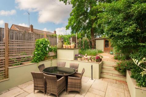 Landscaped rear garden