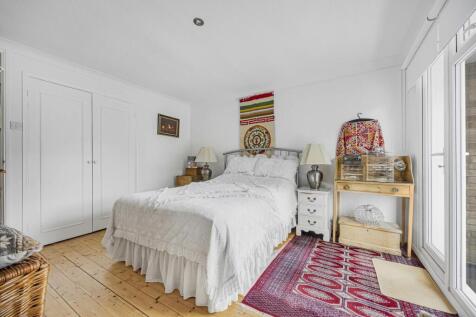 Principal bedroom